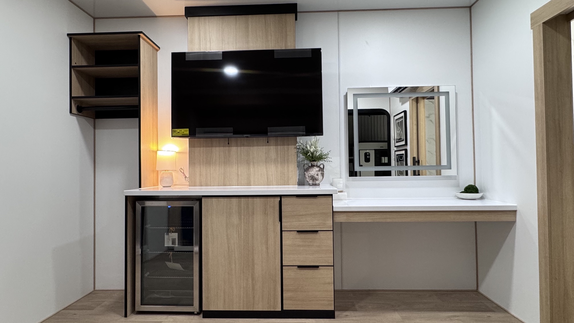 2 Room — Model A